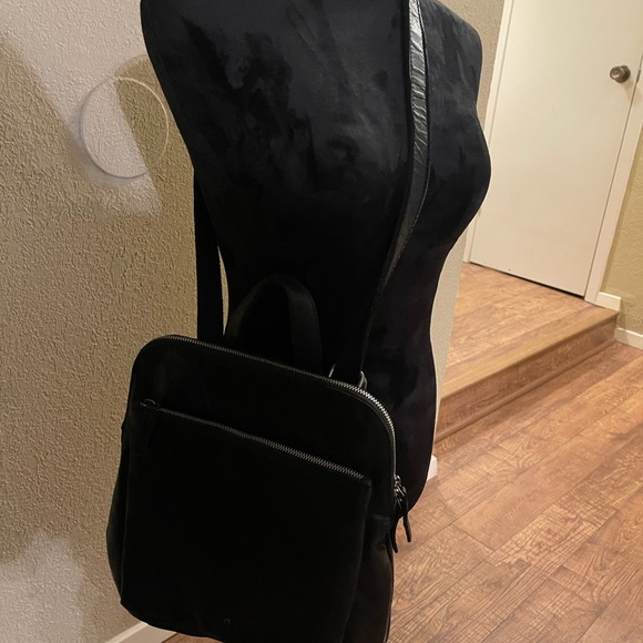 Wild West Los Angeles Black Leather Backpack - Picture 3 of 8